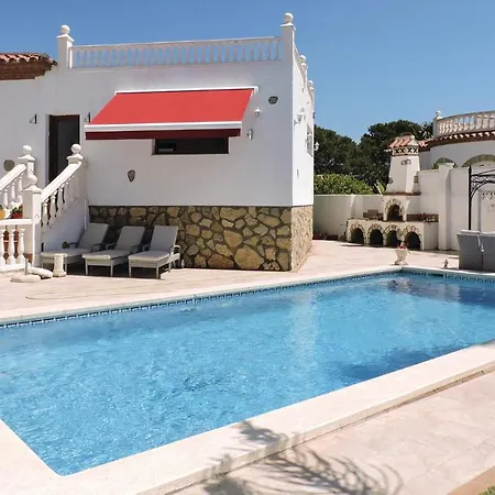 Stunning In Miami Platja With Swimming Pool Holiday home Miami Playa